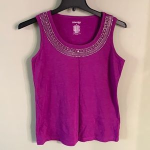 Buy 2/12  🌸 St. John’s bay sleeveless top